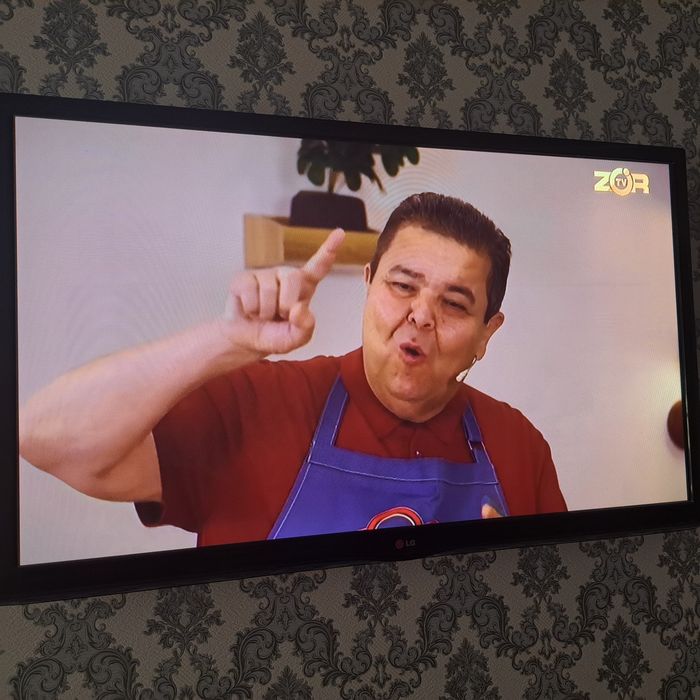 LG телевизор сотилоди