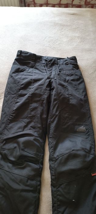 Vând costum moto