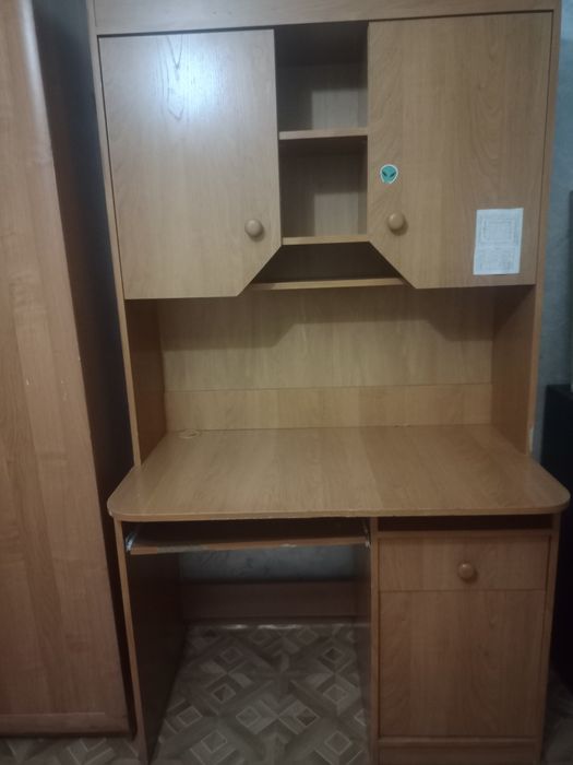 Продам шкаф распашной