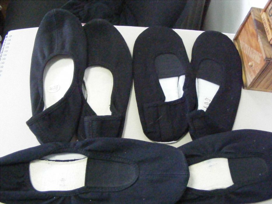 Цвички различни цветове и размери