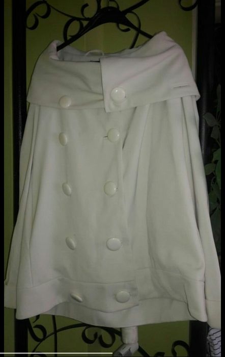 Тренч  за едра дама