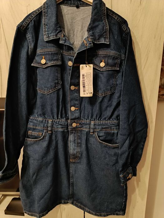 Чисто нова с етикет дънкова рокля - М размер