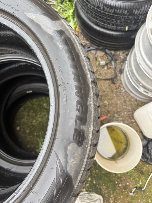 Шины 235/55/20 б/у проехали один сезон