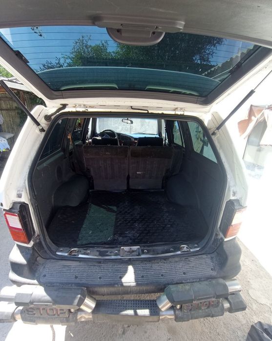 Автомобиль ssang yong musso