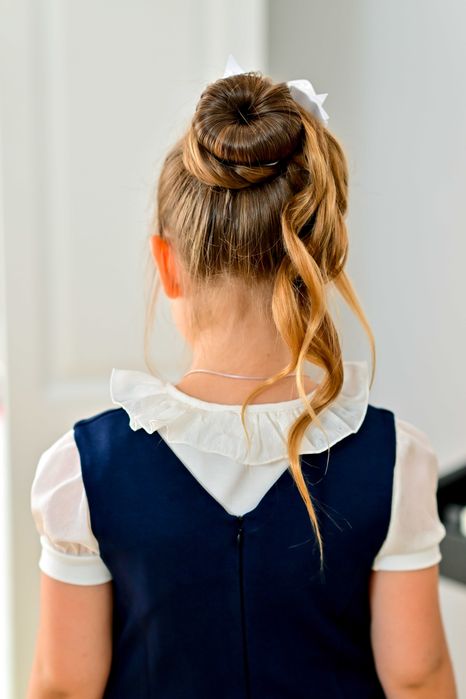 Uniforme scolare: bluza de scoala crem cu guler din bumbac tricot
