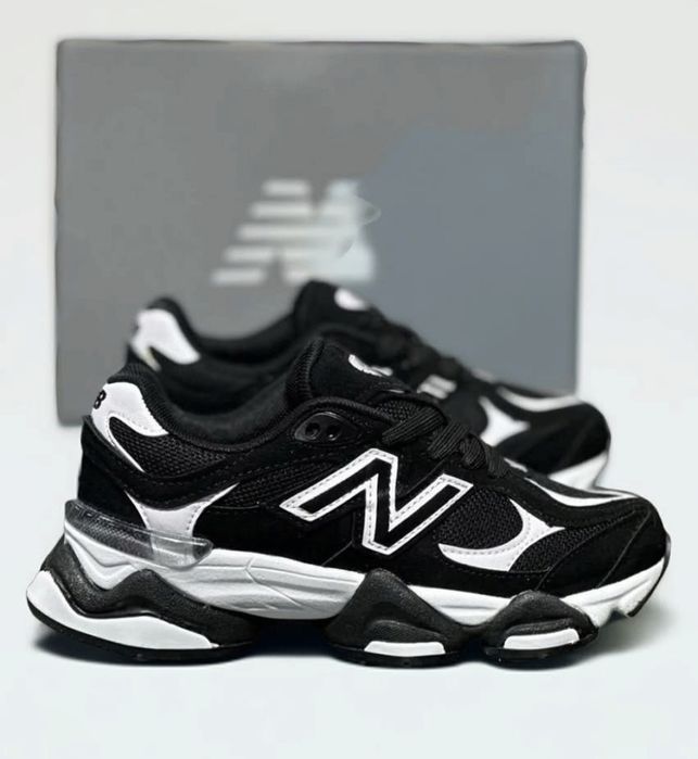 Продавам дамски маратонки