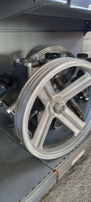 Насос на опрыскиватель