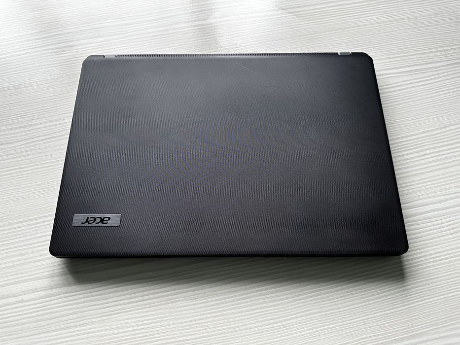 Laptop Acer 15” P2 – i5 11thGen /8GB / SSD 256Gb/ Full HD/ USB C/slim