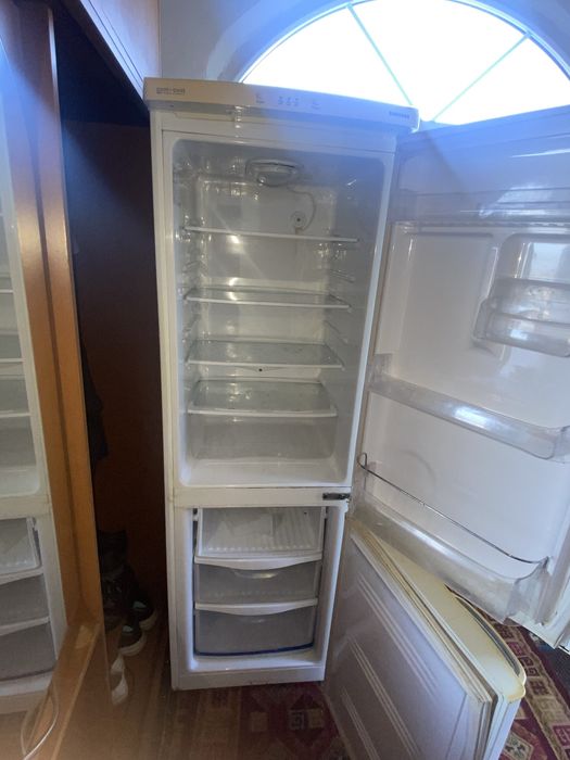 Холодильник продам срочно !!!