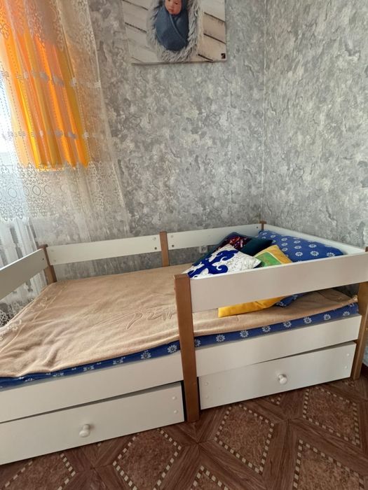 Продам спальный гарнитур
