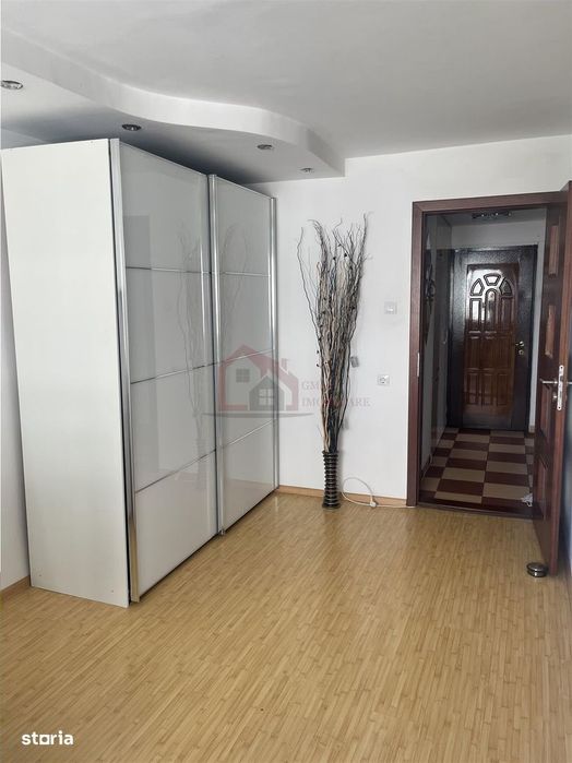 Apartament 3 camere TEI