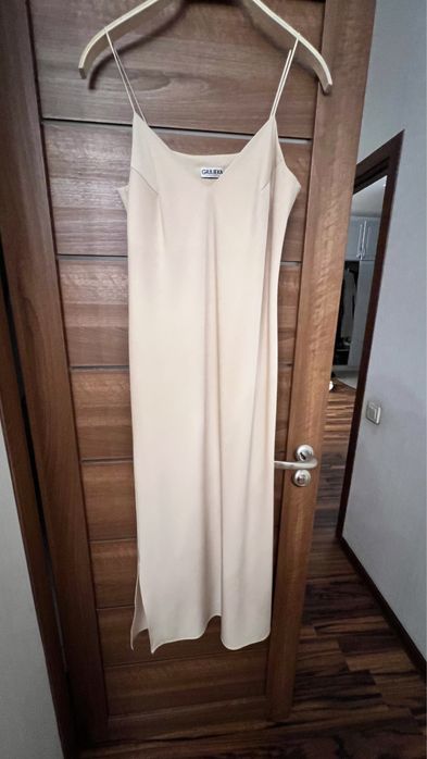 Avventurista Cos платья