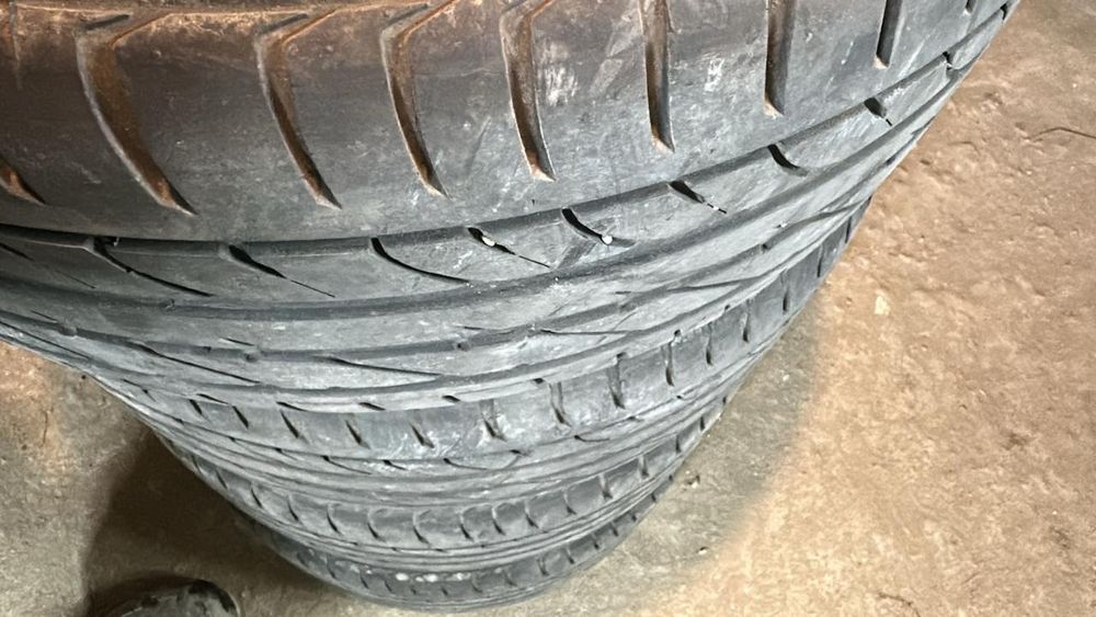 R18 225/40 Комплект летней резины