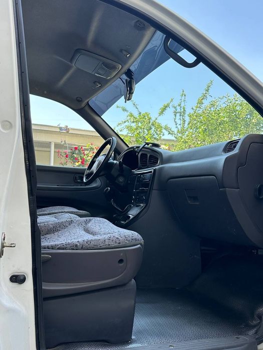 Kia Carnival Sotiladi 1998yil