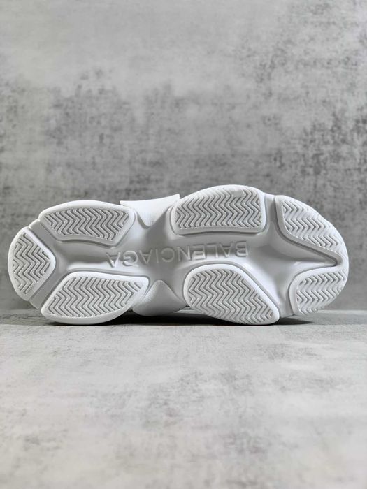 Adidasi Balenciaga Triple S Calitate Premium