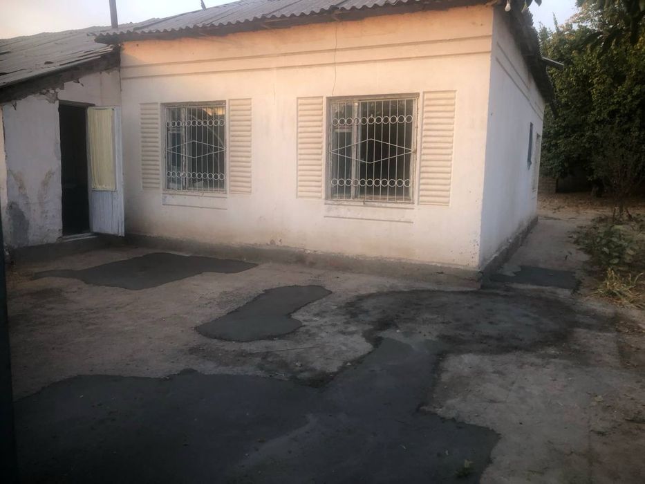 Toshkent .vil. O’rtachirchiq . орентр. ТашМоре 6 сотх 6 хона xovli uy