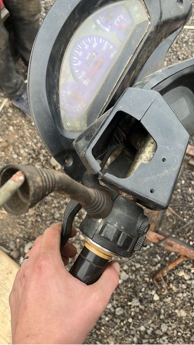 Продам мопед и много запчастей