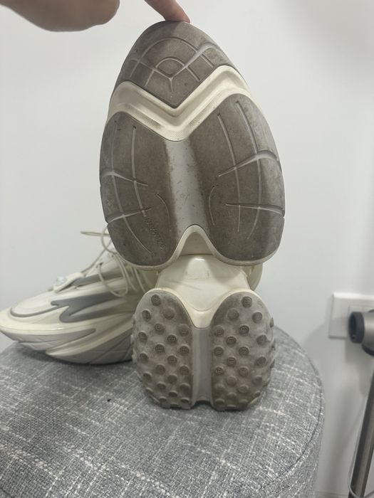 Balmain unicorn albi