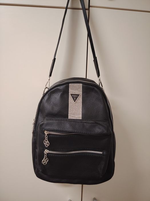 Пормонета LV и раници  на Guess