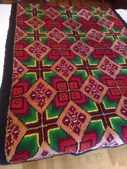 Губер / Китеник - 100% Вълна - Троянска шарка