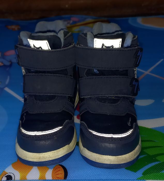 Продам детскую обувь для мальчика