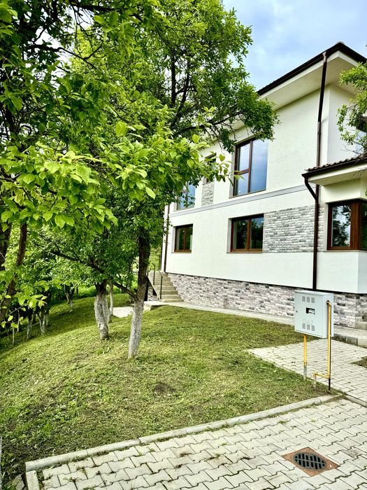 COMISION “0”Case unifamiliale in miniansamblu de 3 case! 275000€