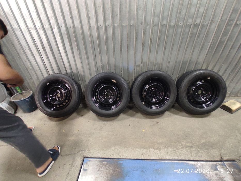 215/60R16 Triangle