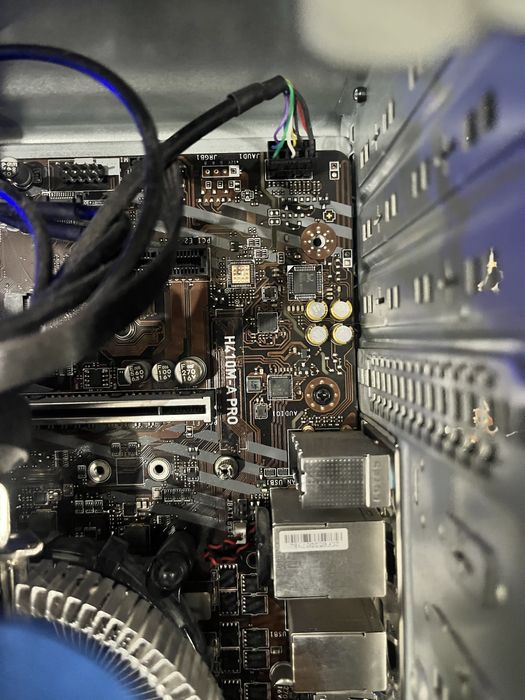 Продам компьютер в комплекте