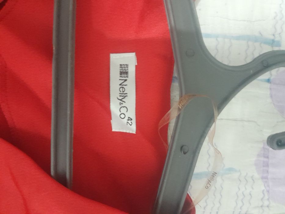 Платье в хорошем состоянии.