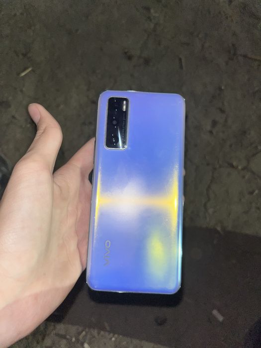 iphone 13, vivo v20 se