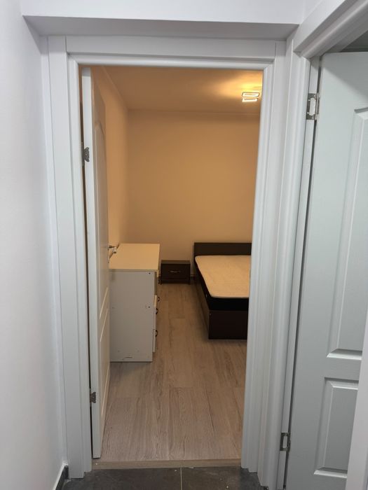 Închiriez apartament 2 camere în Suceava George Enescu etajul 1 vis-vis de pizzeria Luca