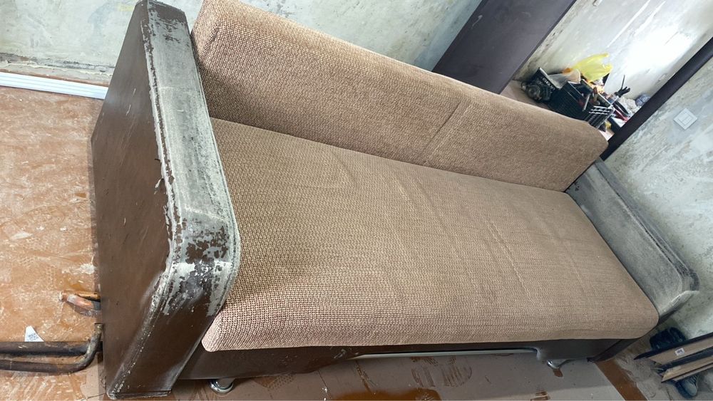 Отдам диван бесплатно