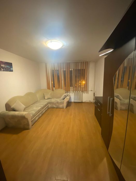 Închiriez garsoniera complex studențesc