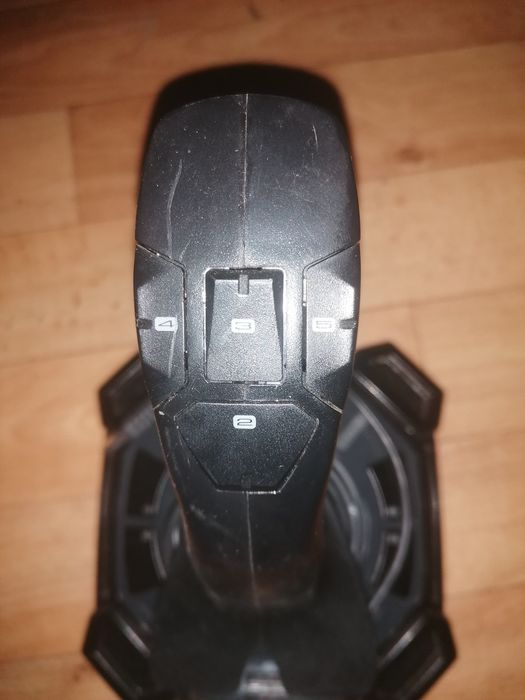 Джойстик Logitech за самолети