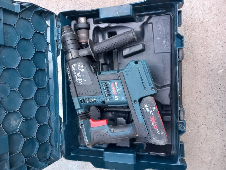 Vând rotopercutoare profesionale Bosch 18v și 36v