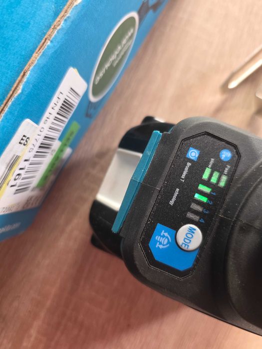Filetanta de impact Replica Makita 18.0 V (fără baterie, fără încărcător) DTW701