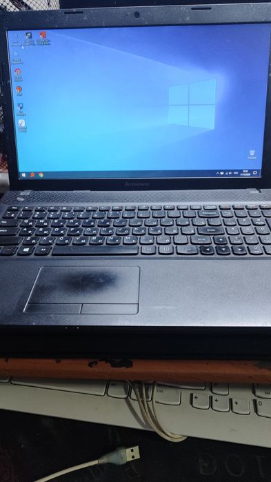 Lenovo i3 SSD/HDD 1tb