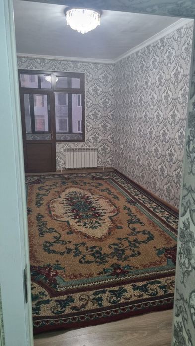1 xonalik (2 xona qilingan) alohida alohida derazalik. 2 etaj