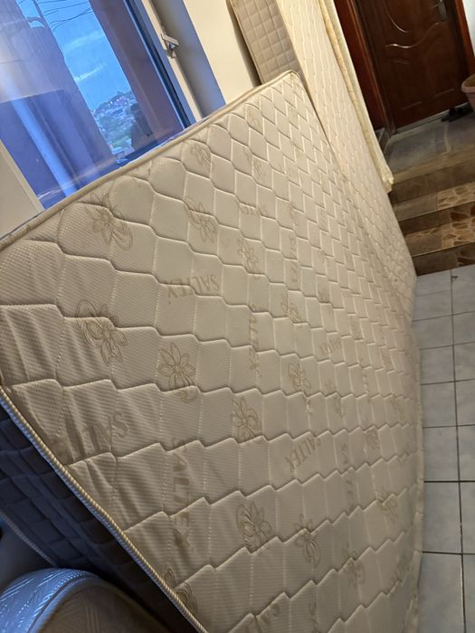 499 lei de la 1300 lei Saltea super ortopedica luxo folosita 6 luni noua saltex iasi centru tg cucu  160x200x30cm ofer transport contracost