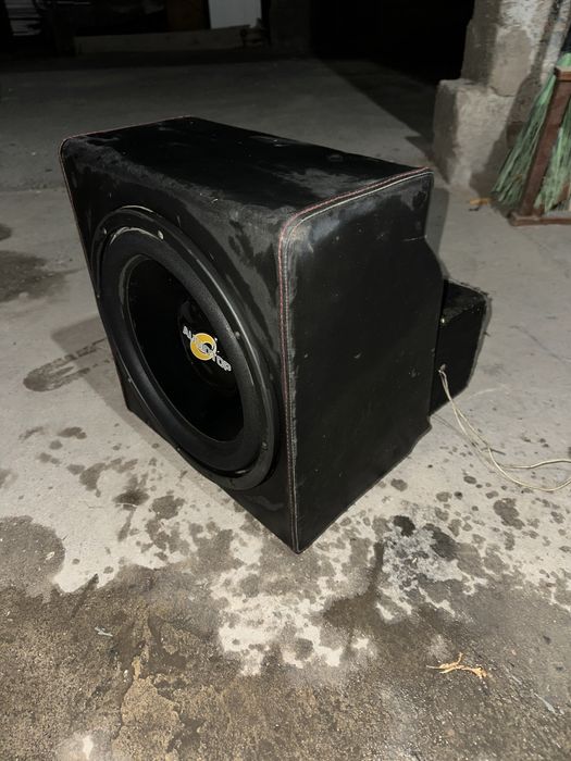 Саббуфер Кар аудио