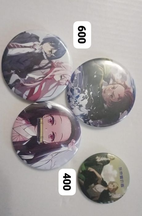 Аниме значки и др