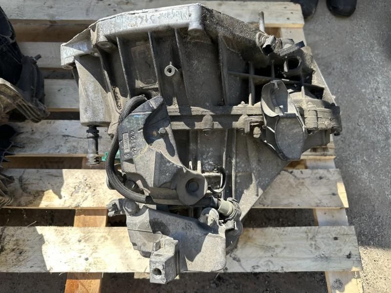 Cutie de viteze manuala 6 trepte Renault Scenic 3 1.6 benzina TL4030