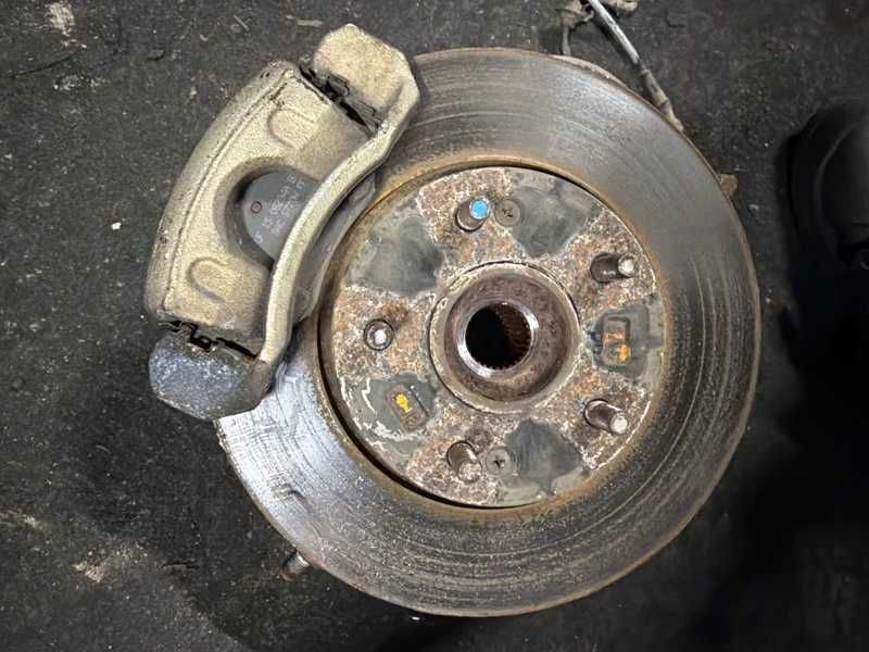 Тормозной диск на Hyundai Sonata New Rise 2018 год