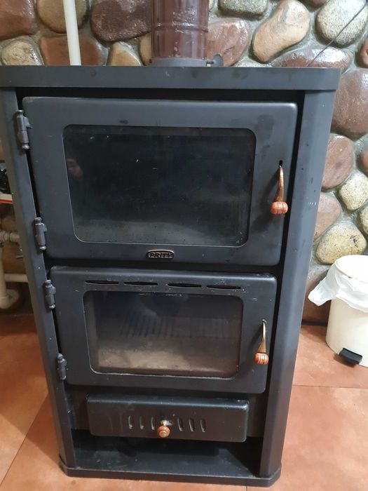 Камина с фурна Прити 15+5kW, + водна помпа