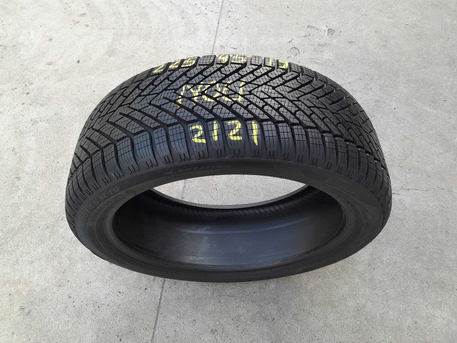O anvelopa noua de iarna 225 45 19 pirelli cinturato winter 2 dot 2021