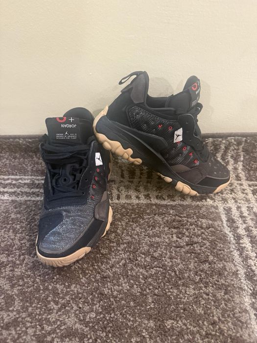 Мъжки/Дамски Кецове /маратонки Jordan Delta 2-40номер