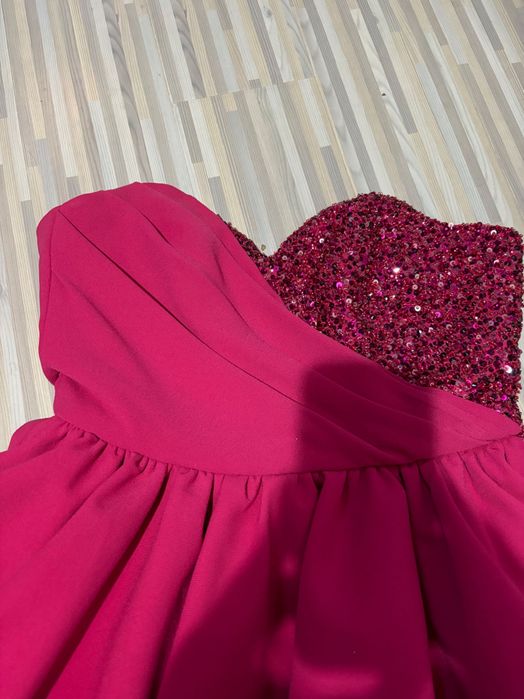 Рокля beyond atelier