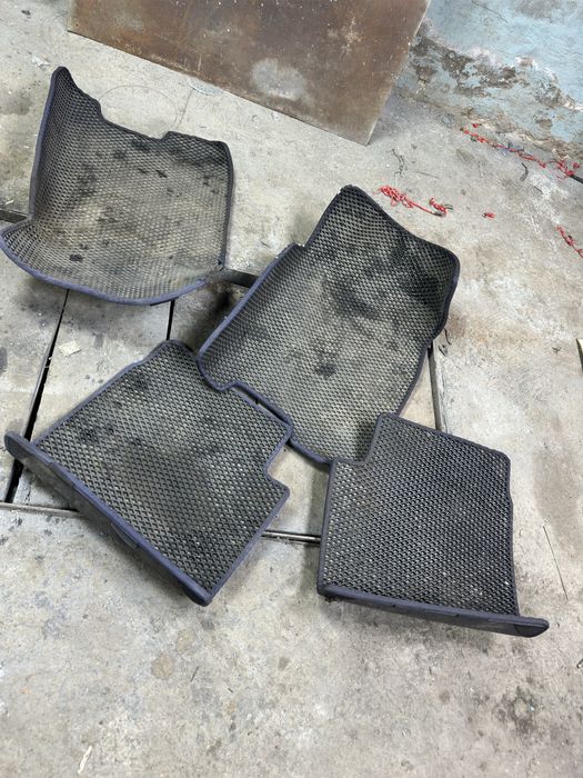 Подам комплект eva ковриков