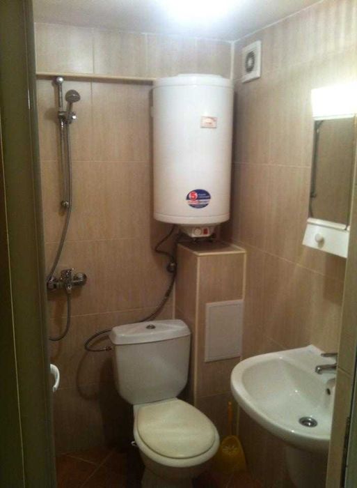 Дава се под наем Едностаен апартамент в Варна, Базар Левски - 20 кв.м за 255 € - Снимка #4