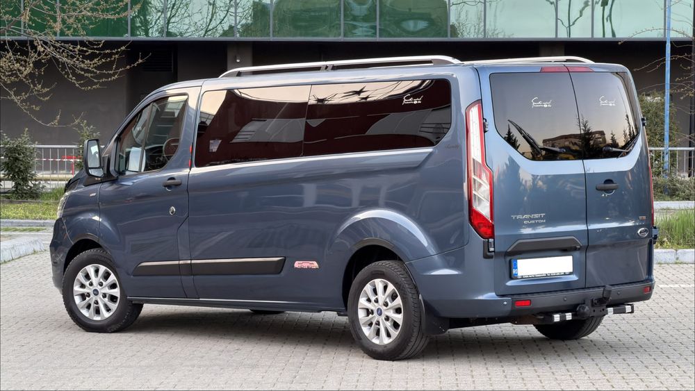 Ford Turneo Transit Custom 8+1 Locuri an 2022 Extra Lung 2.0 TDCi